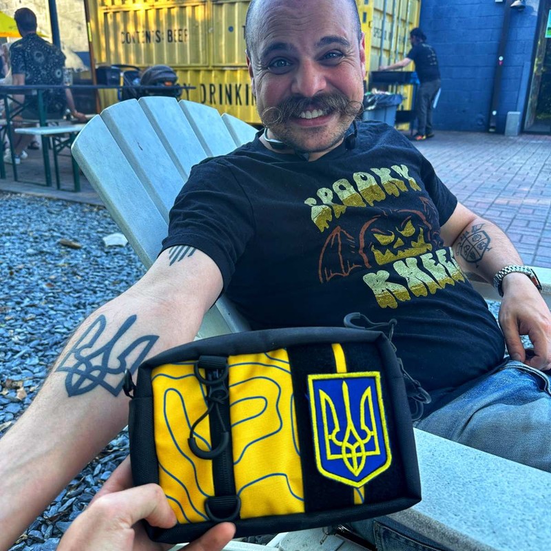 Мікро-сумка на кермо — навіщо вона всім?