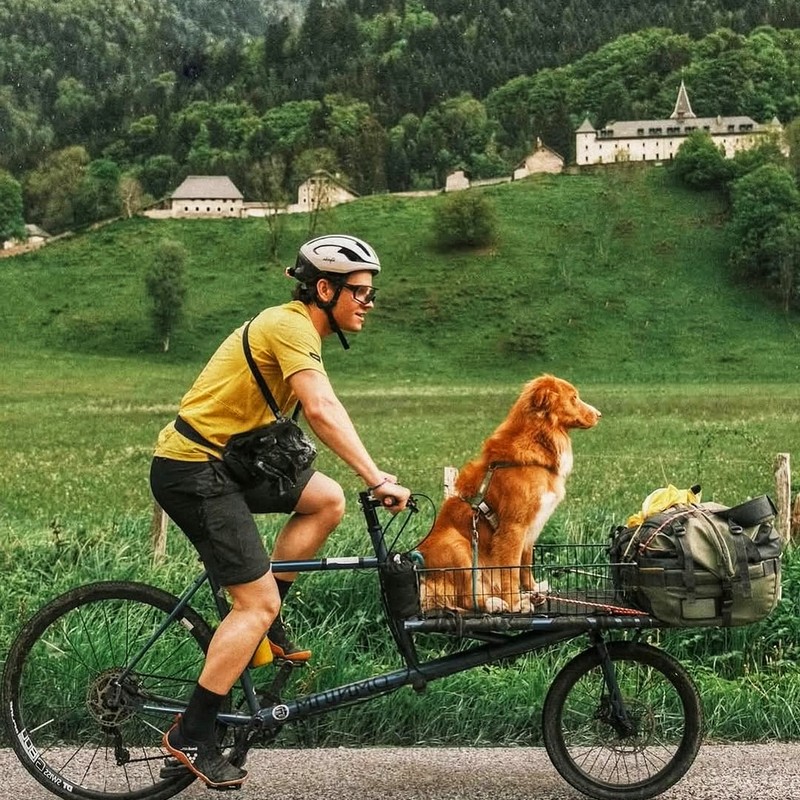 Що обрати: велобаул на багажник чи bikepacking?