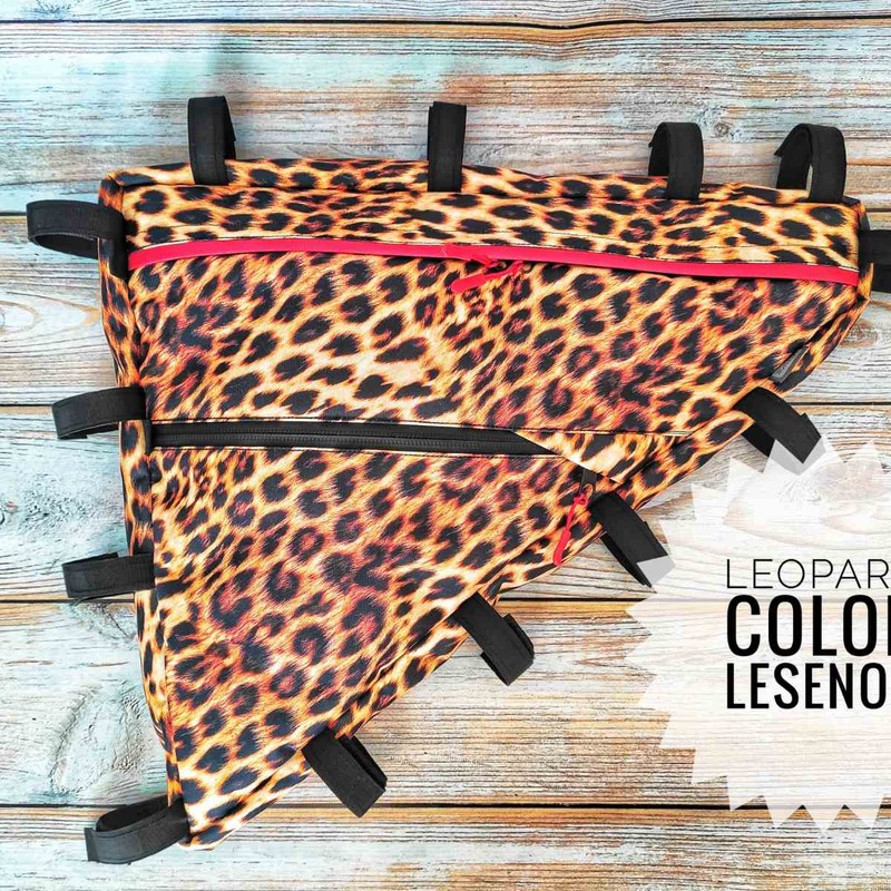 Leoprad color
